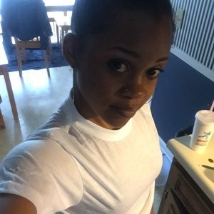 Meet your Posher, Cherish